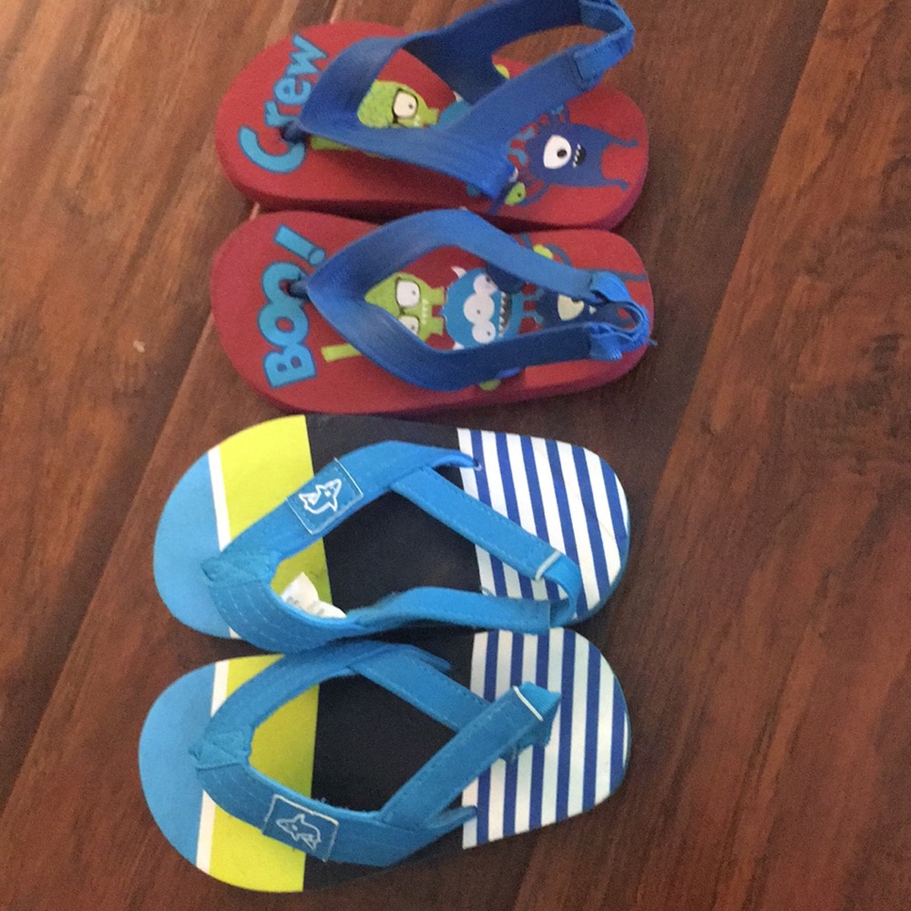 Baby boy sandals new with no tag